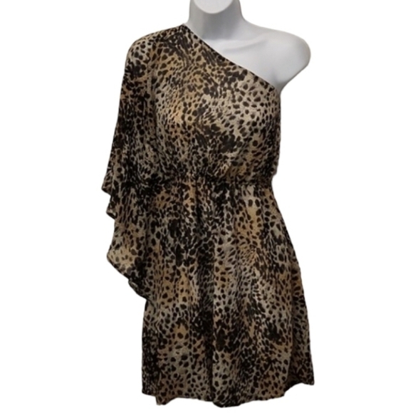 GB Leopard Print One Shoulder Flowy Mini Dress - Picture 2 of 7